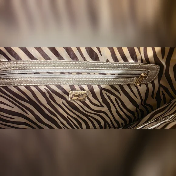 Guess Metallic Straw Tote Bag with Silver Faux Leather Trim & Scarf | Y2K - Picture 9 of 13